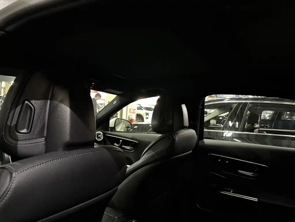 Mercedes-Benz C-Class — фото 11