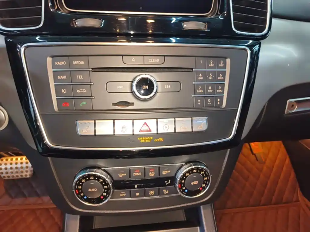 Mercedes-Benz GLE AMG — фото 13
