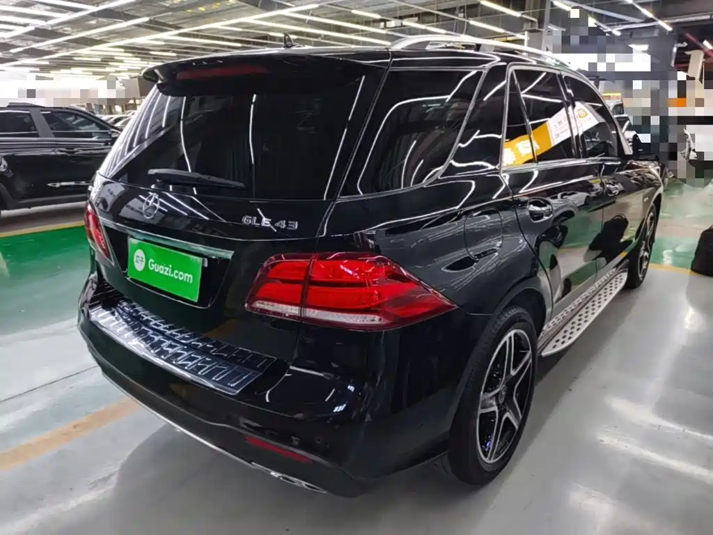 Mercedes-Benz GLE AMG — фото 7
