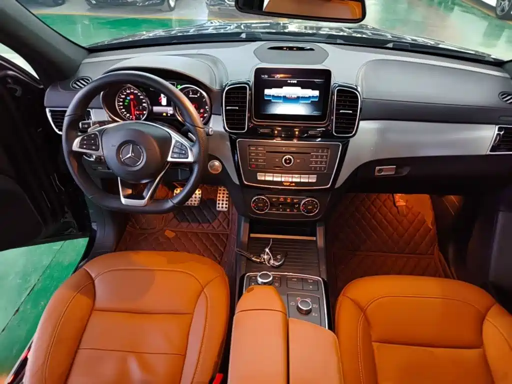 Mercedes-Benz GLE AMG — фото 10