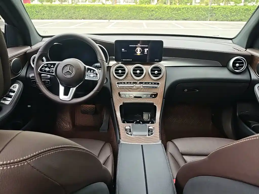 Mercedes-Benz GLC — фото 10