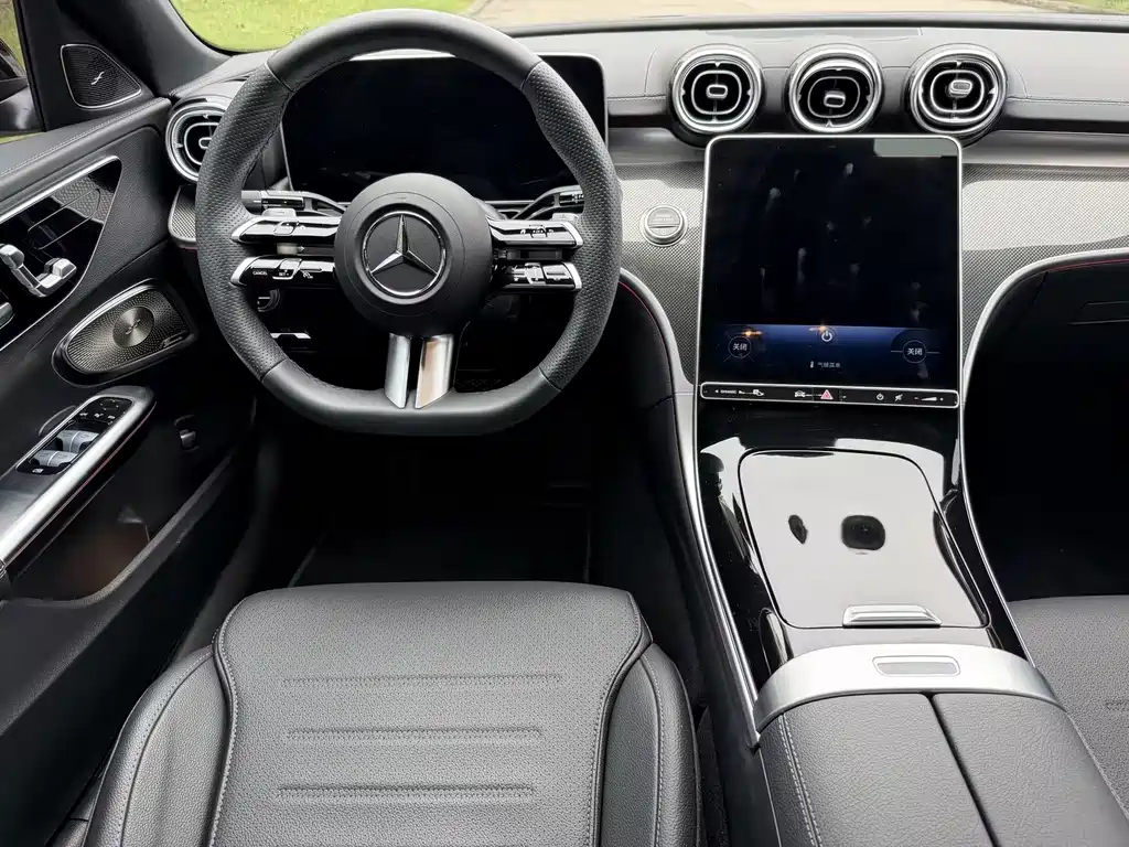 Mercedes-Benz C-Class — фото 13