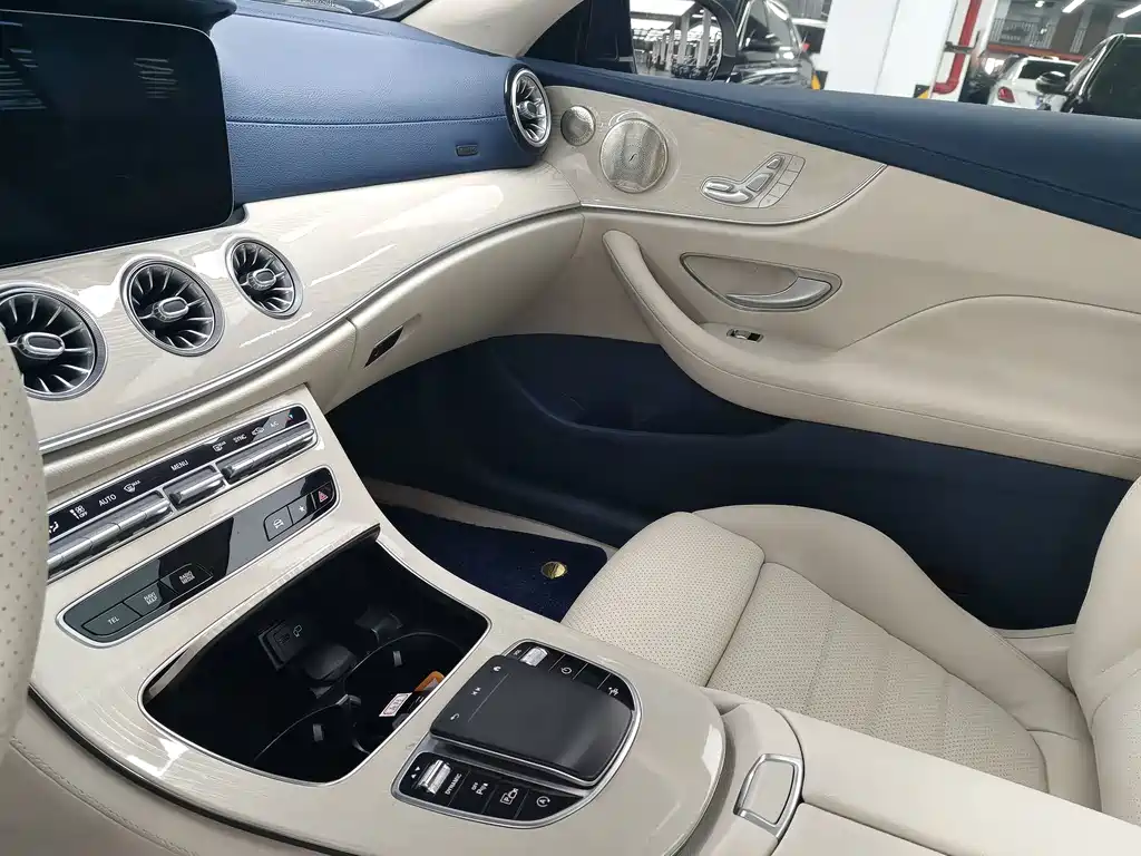 Mercedes-Benz E-Class (Import) — фото 9