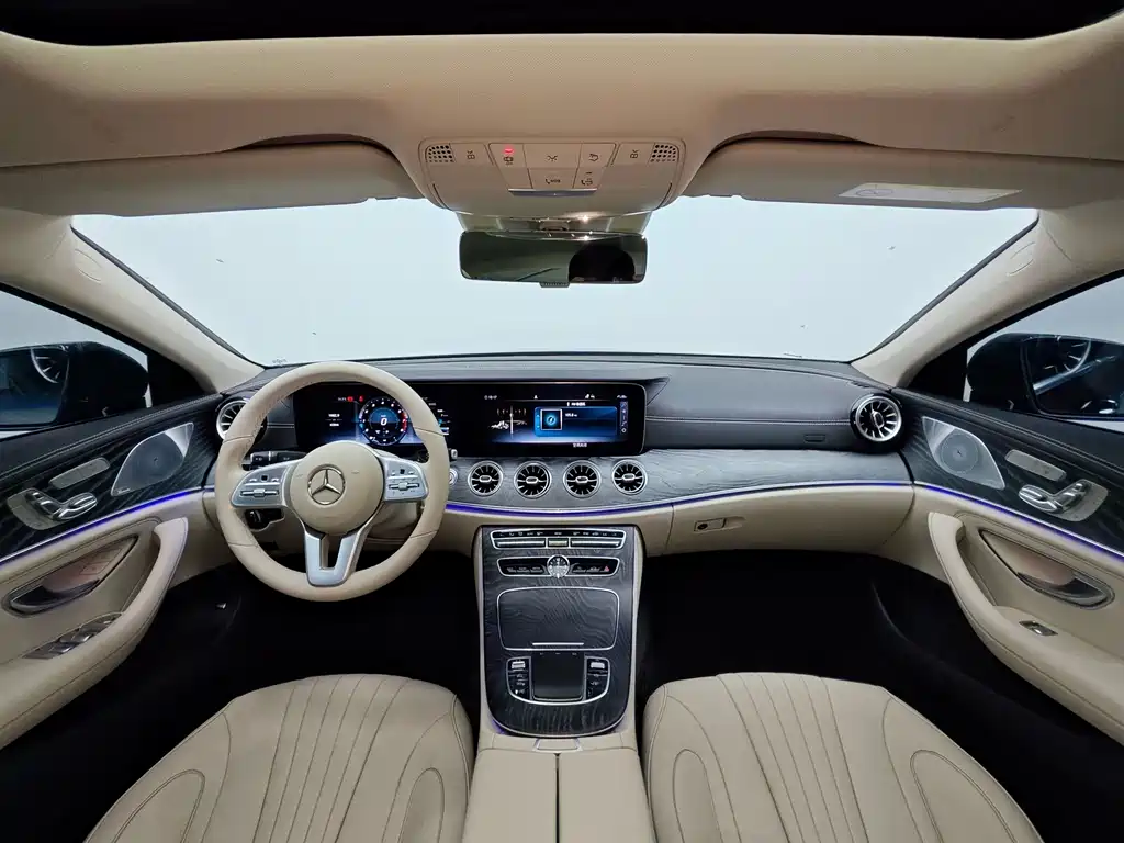 Mercedes-Benz CLS — фото 13
