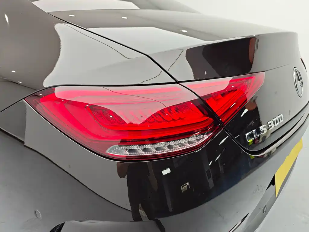 Mercedes-Benz CLS — фото 4
