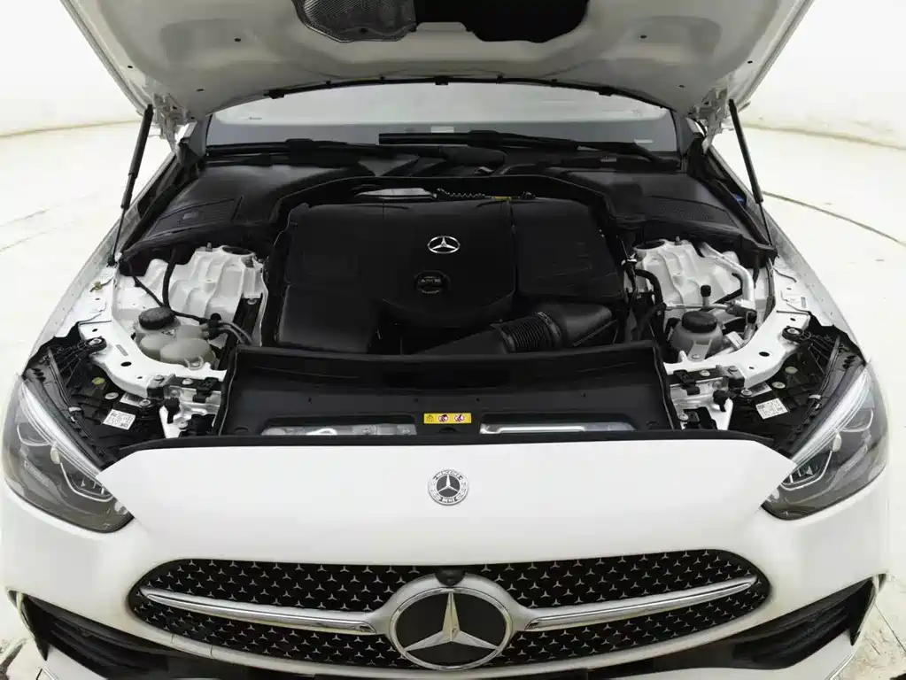 Mercedes-Benz C-Class — фото 15