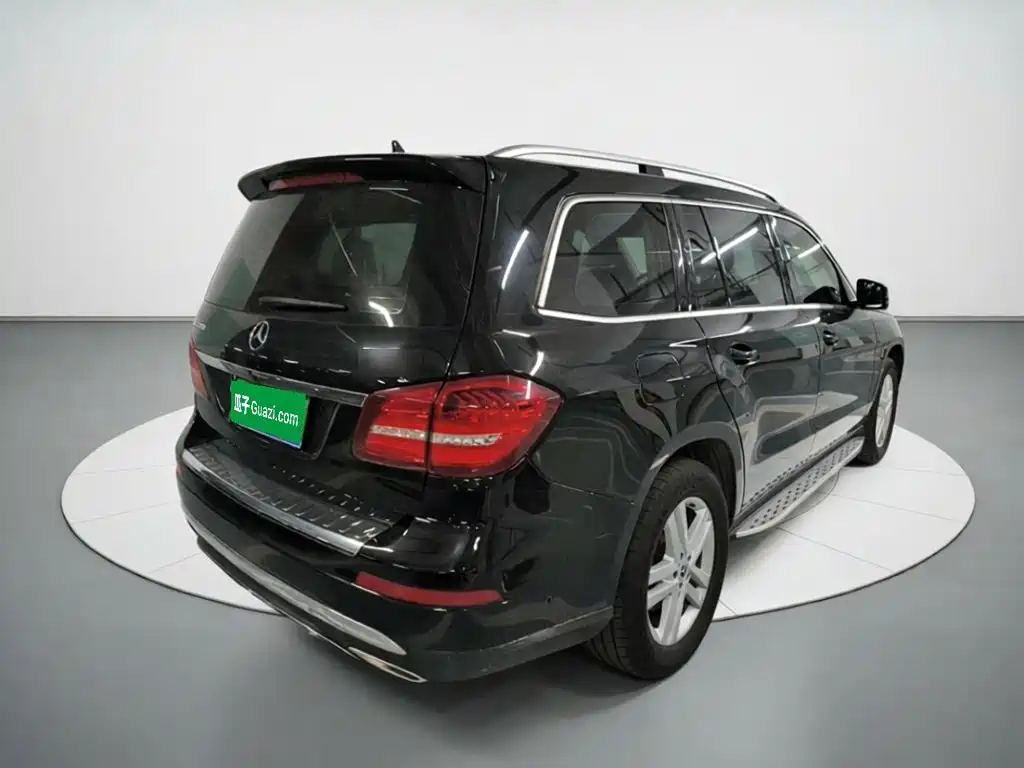 Mercedes-Benz GLS — фото 6