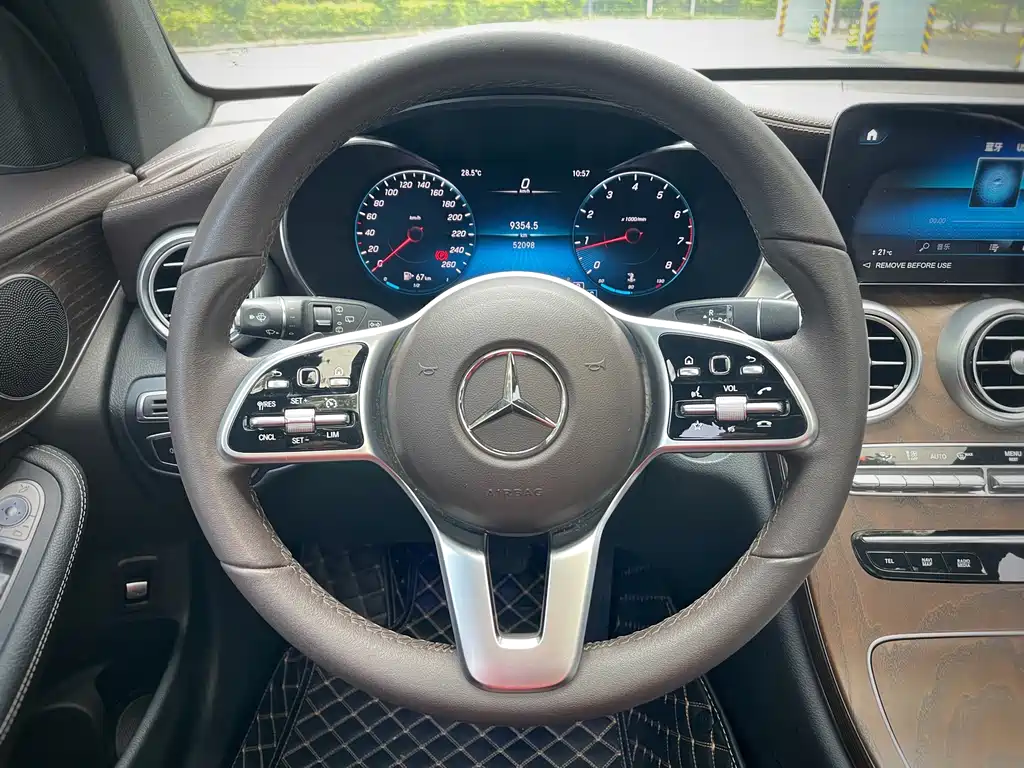 Mercedes-Benz GLC — фото 21