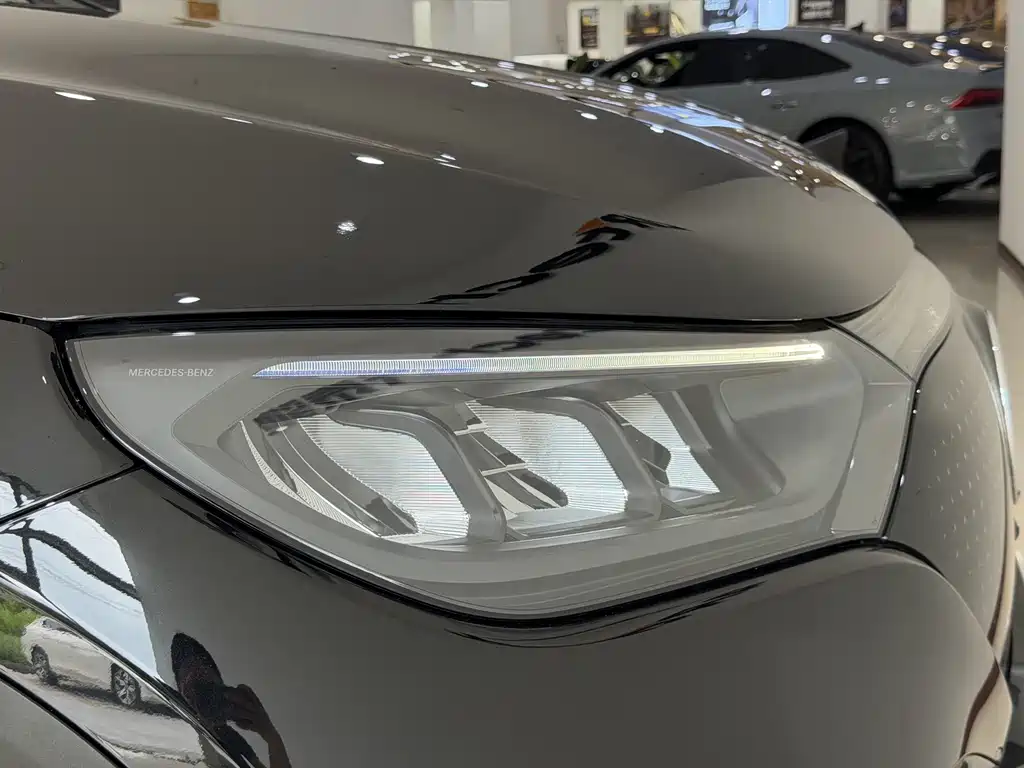 Mercedes-Benz EQE SUV — фото 21
