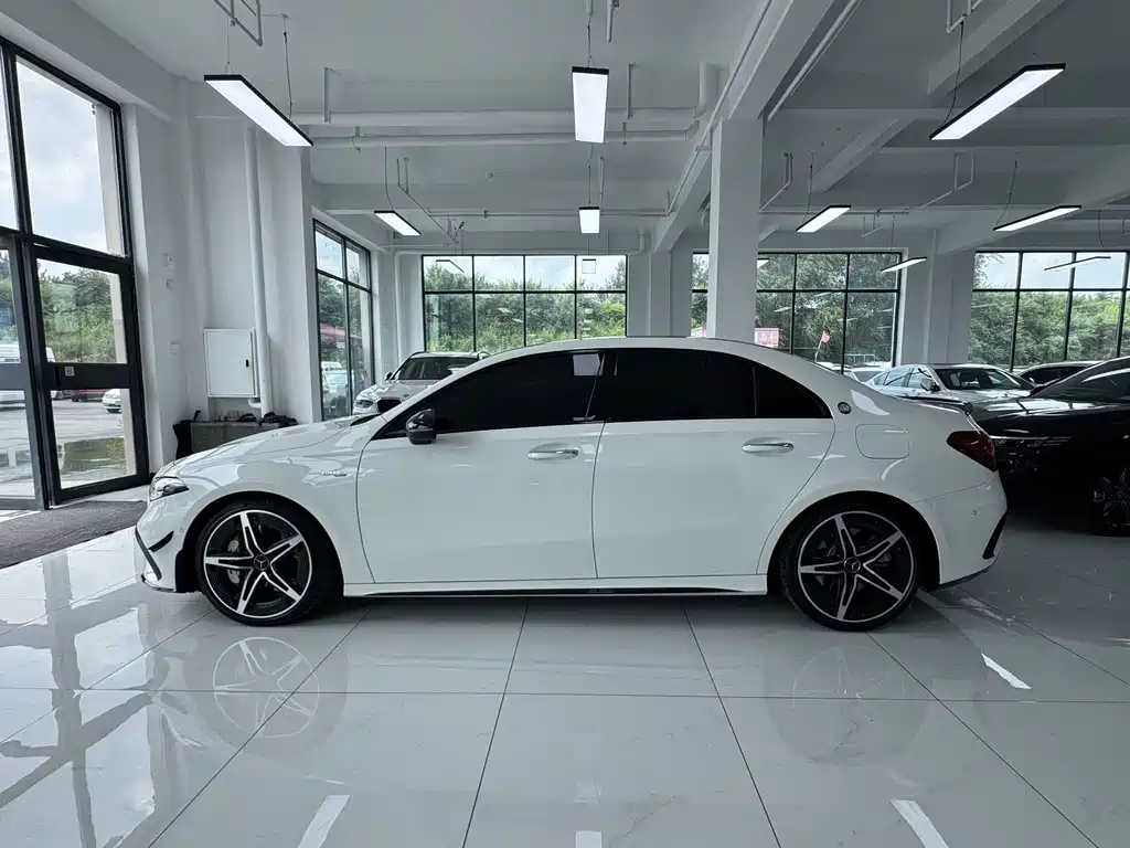 Mercedes-Benz A-Class AMG — фото 4