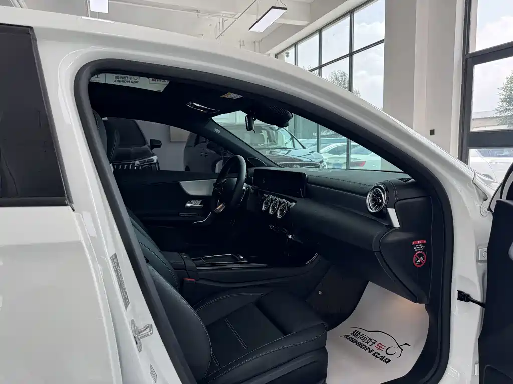 Mercedes-Benz A-Class AMG — фото 10