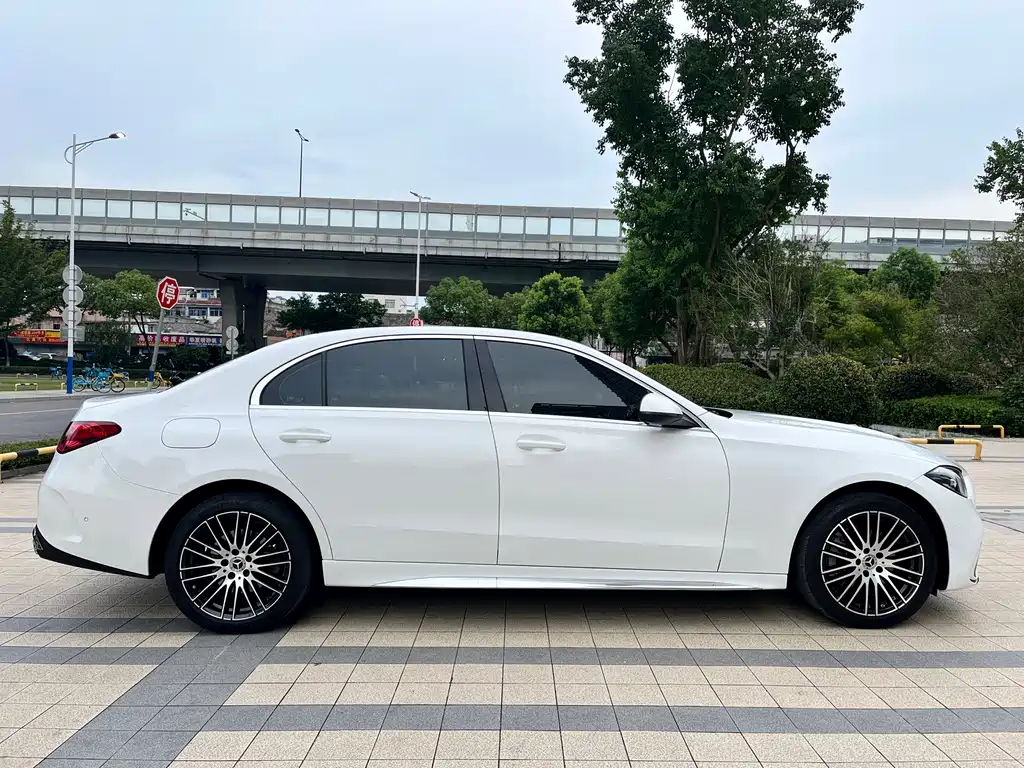 Mercedes-Benz C-Class — фото 15
