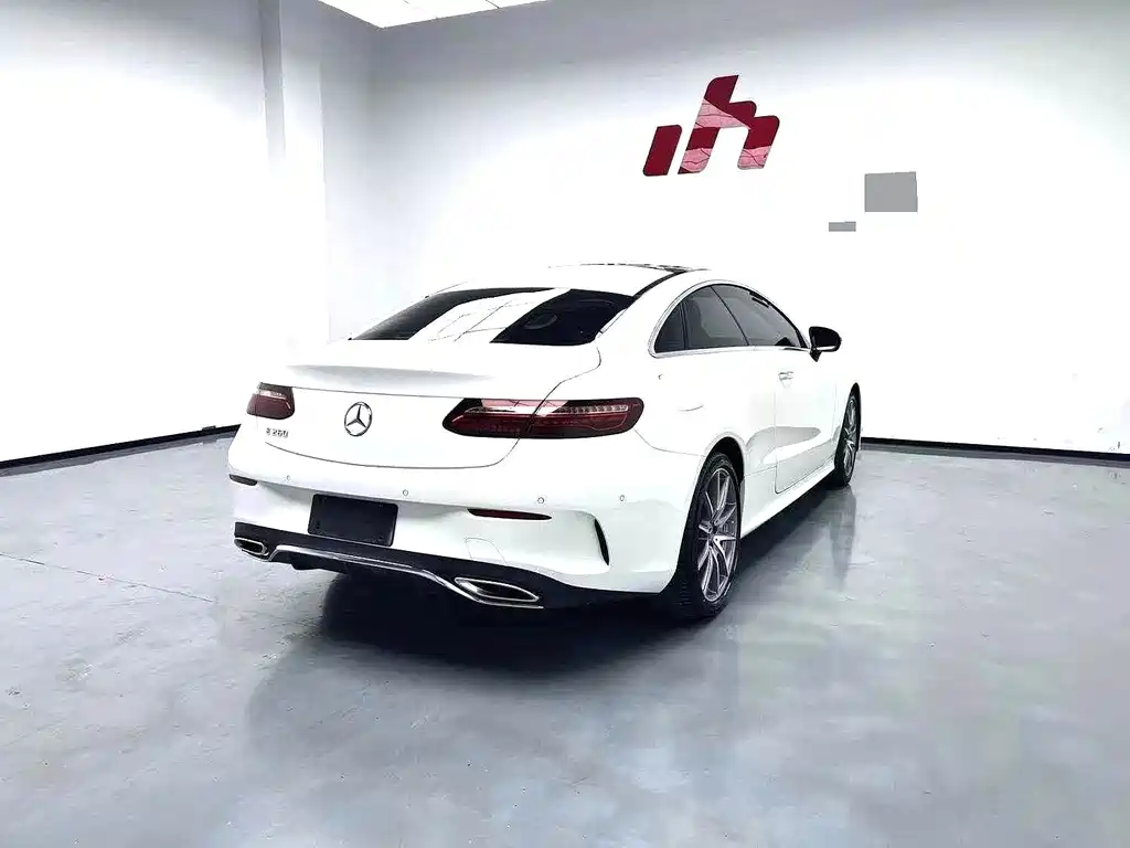 Mercedes-Benz E-Class (Import) — фото 7