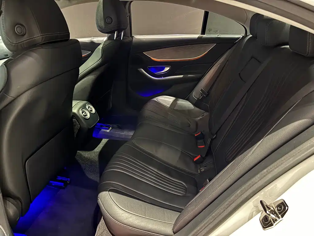Mercedes-Benz CLS — фото 15