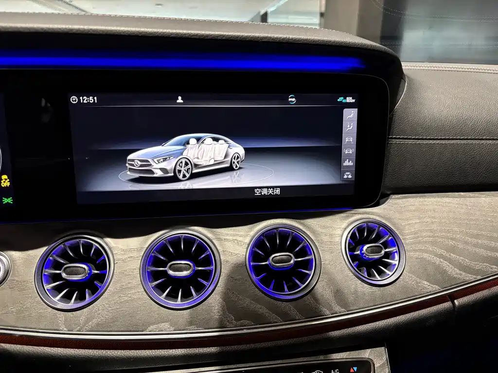 Mercedes-Benz CLS — фото 20
