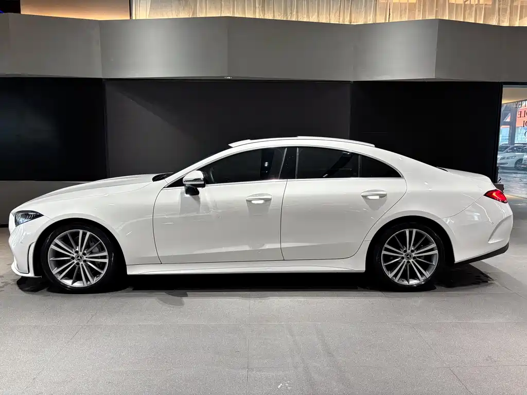 Mercedes-Benz CLS — фото 4