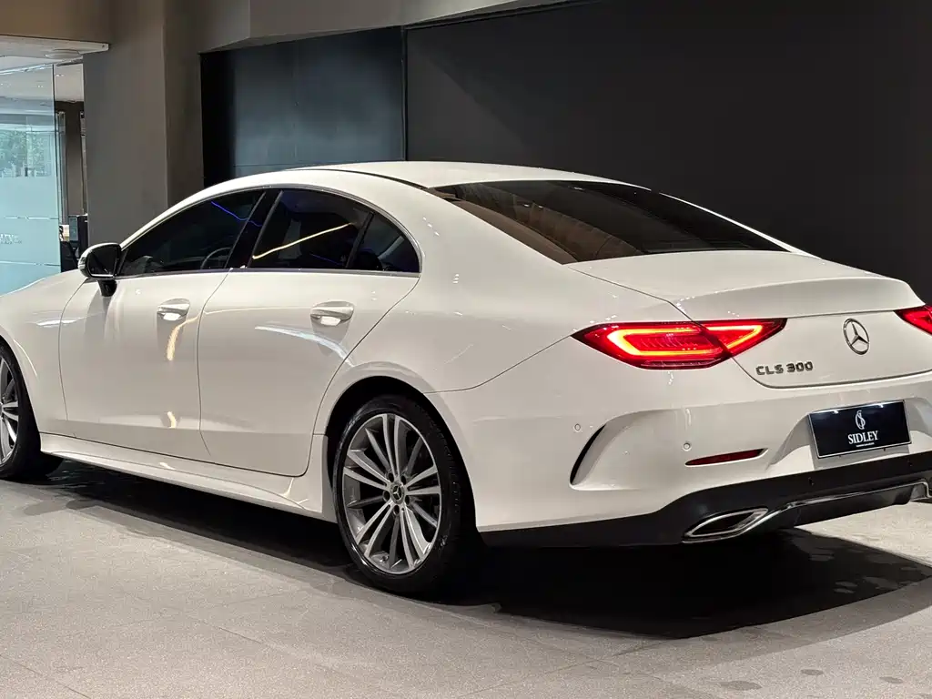 Mercedes-Benz CLS — фото 5