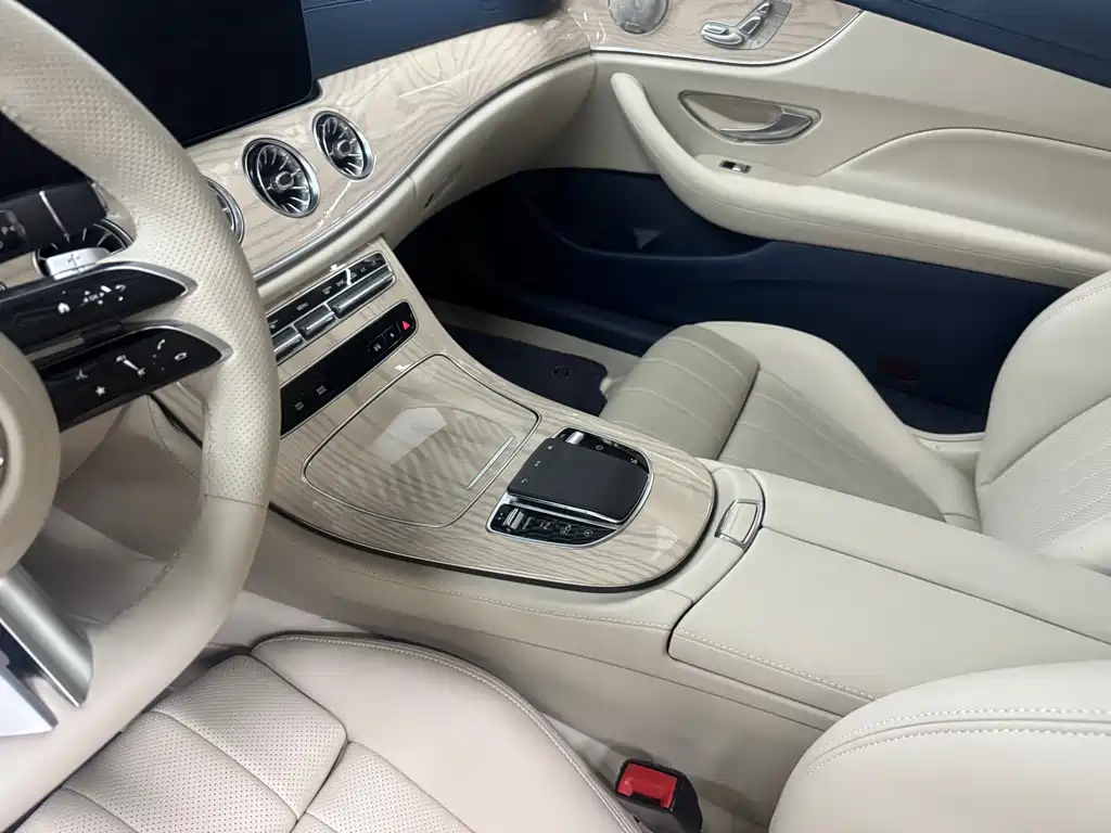 Mercedes-Benz E-Class (Import) — фото 7
