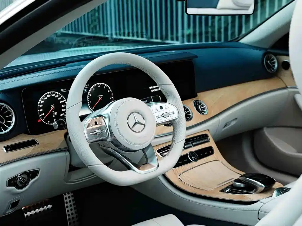 Mercedes-Benz E-Class (Import) — фото 4