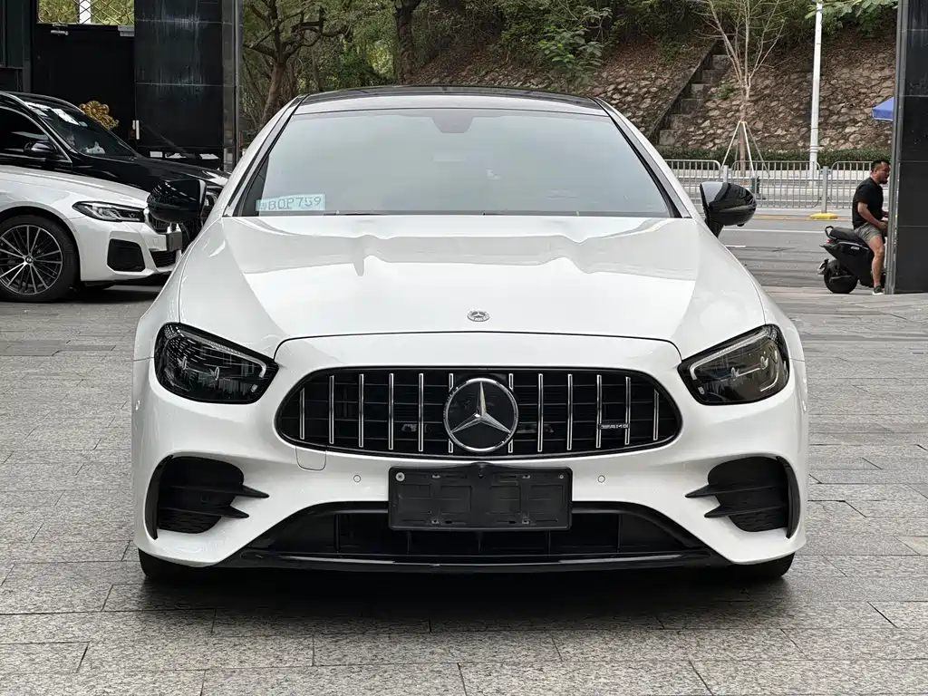 Mercedes-Benz E-Class (Import) — фото 2