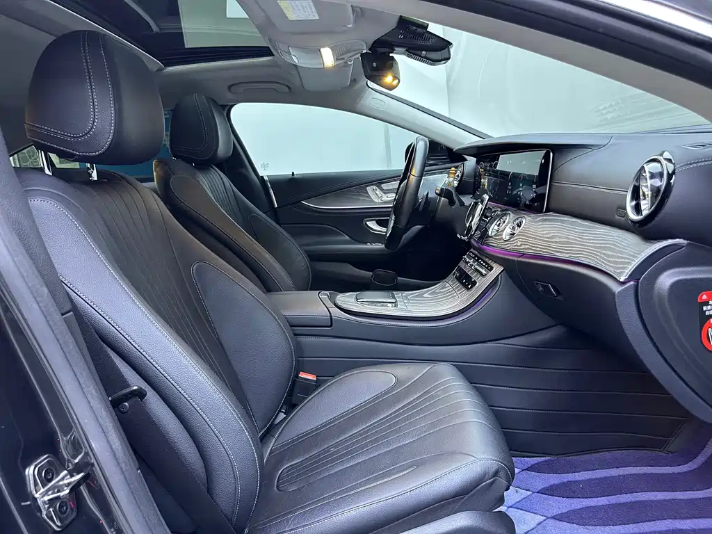 Mercedes-Benz CLS — фото 13