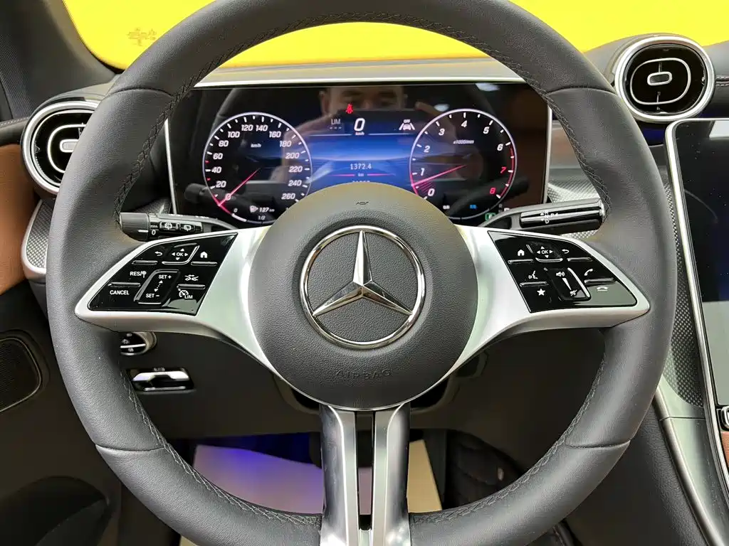 Mercedes-Benz GLC — фото 14