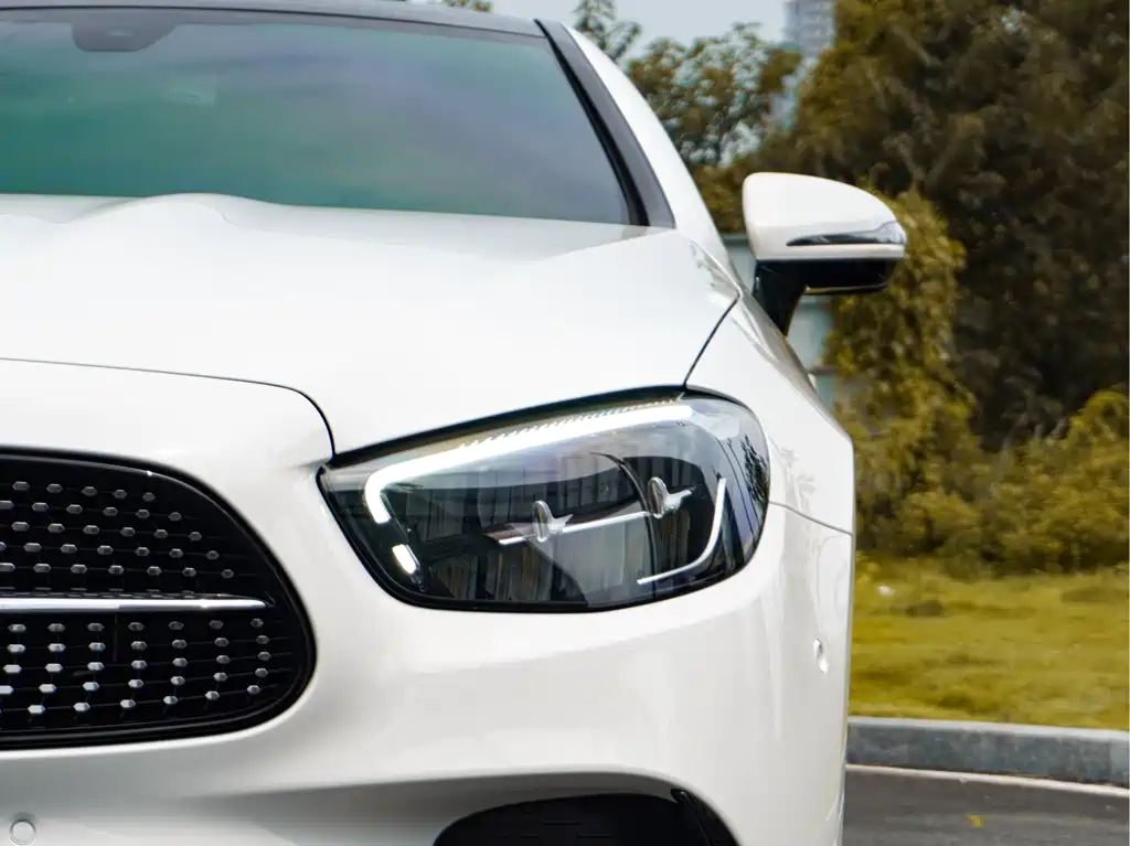 Mercedes-Benz E-Class (Import) — фото 2