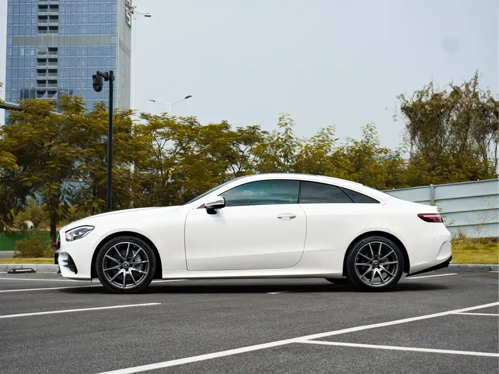 Mercedes-Benz E-Class (Import) — фото 7