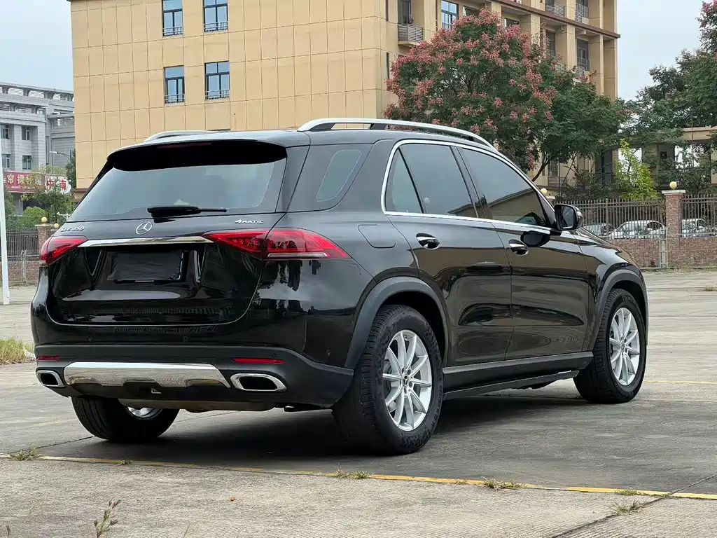 Mercedes-Benz GLE (Import) — фото 9