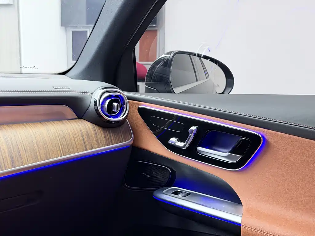 Mercedes-Benz GLC — фото 26