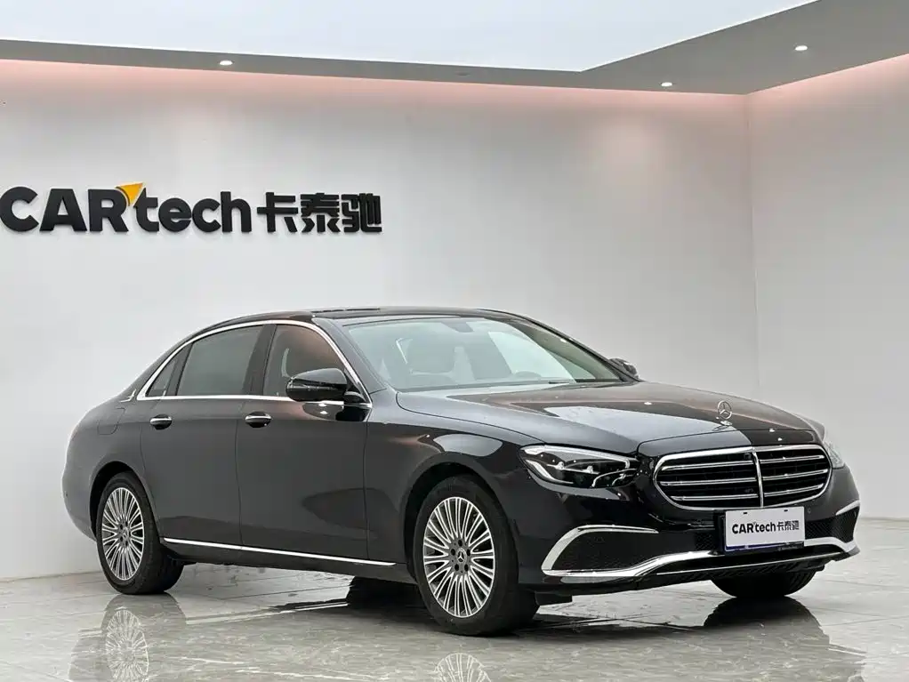 Mercedes-Benz E-Class — фото 6
