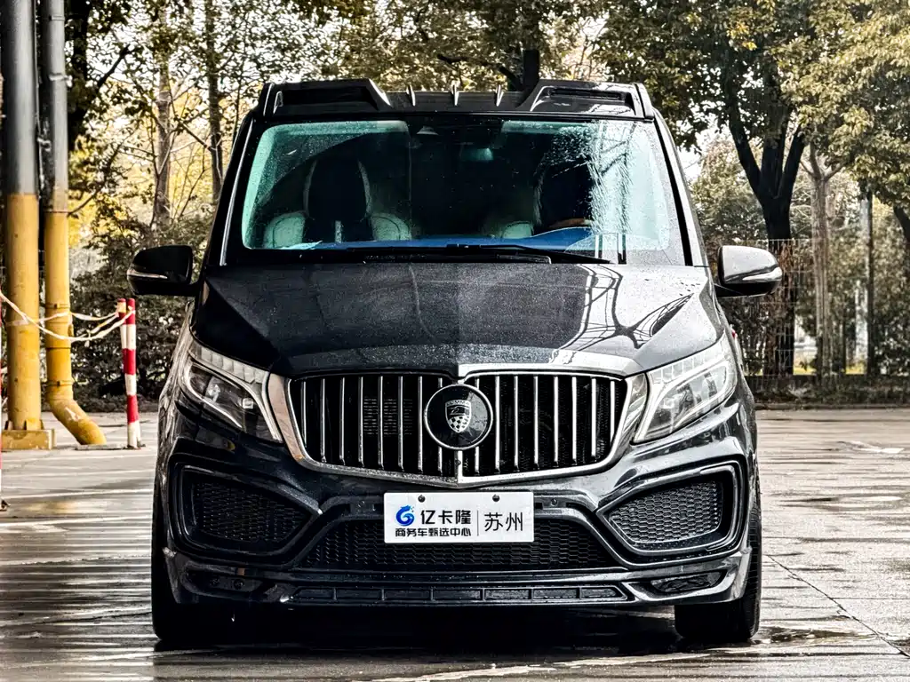 Mercedes-Benz V-Class — фото 2