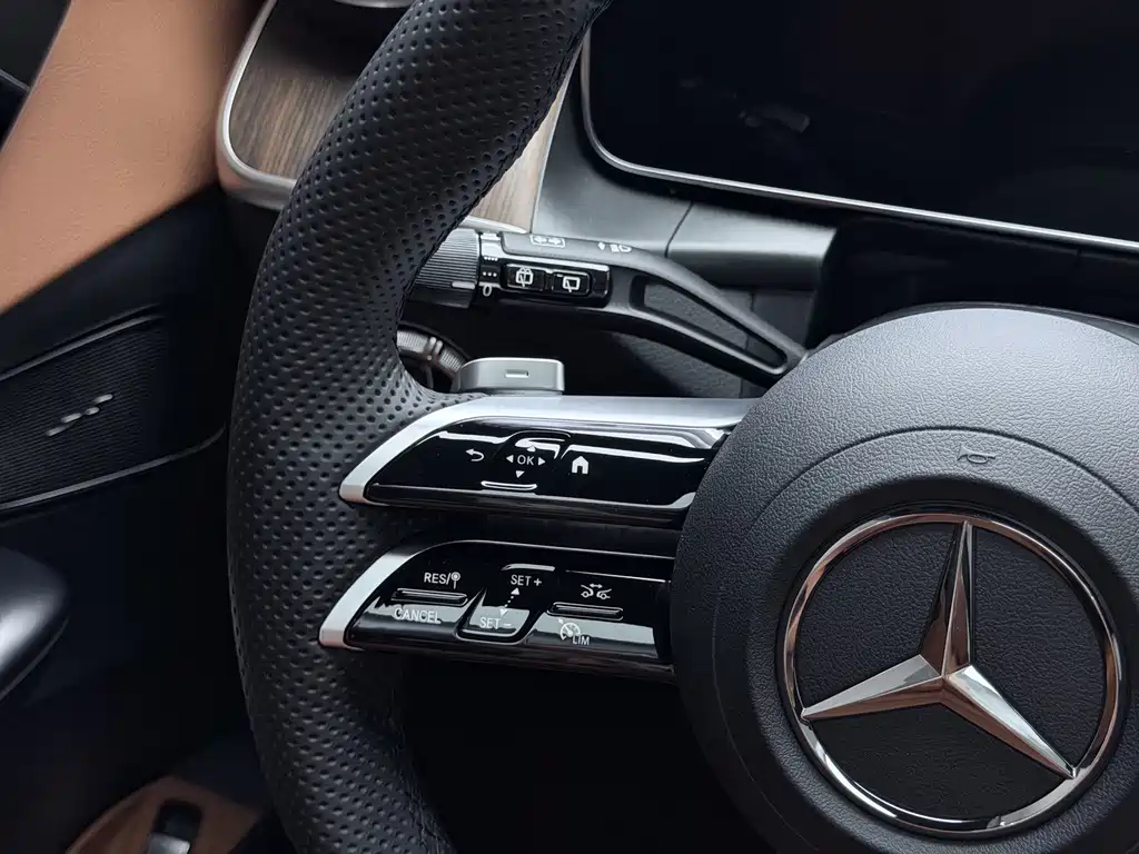 Mercedes-Benz GLC — фото 33