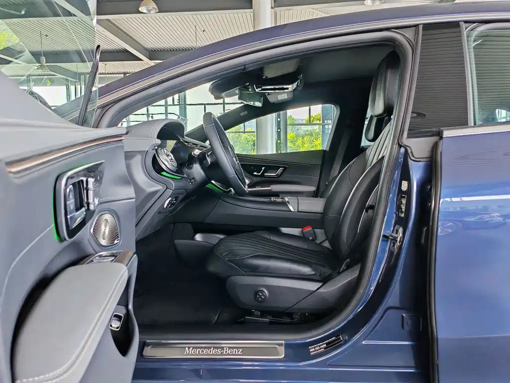 Mercedes-Benz EQS — фото 10