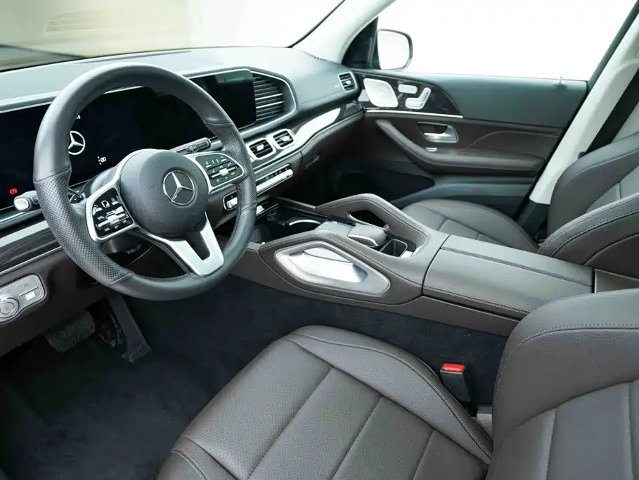 Mercedes-Benz GLE (Import) — фото 8