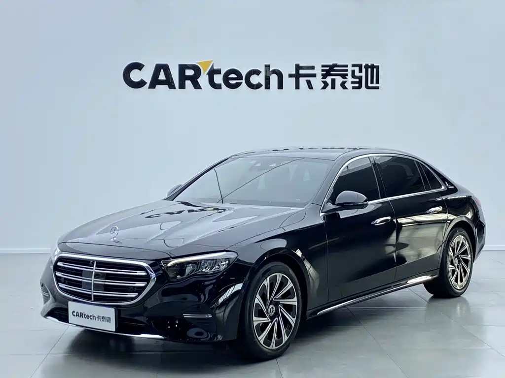 Mercedes-Benz E-Class — фото 11