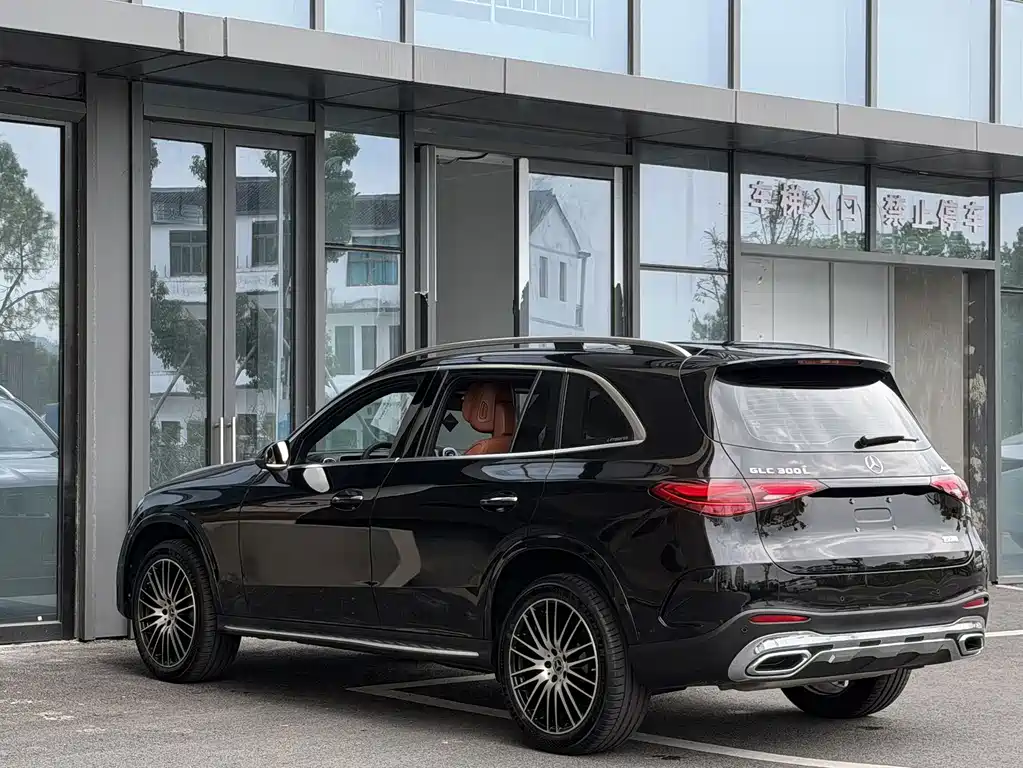 Mercedes-Benz GLC — фото 15