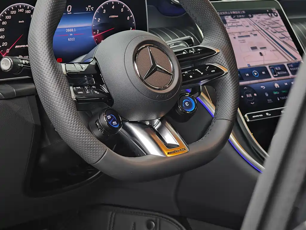 Mercedes-Benz GLC AMG — фото 25
