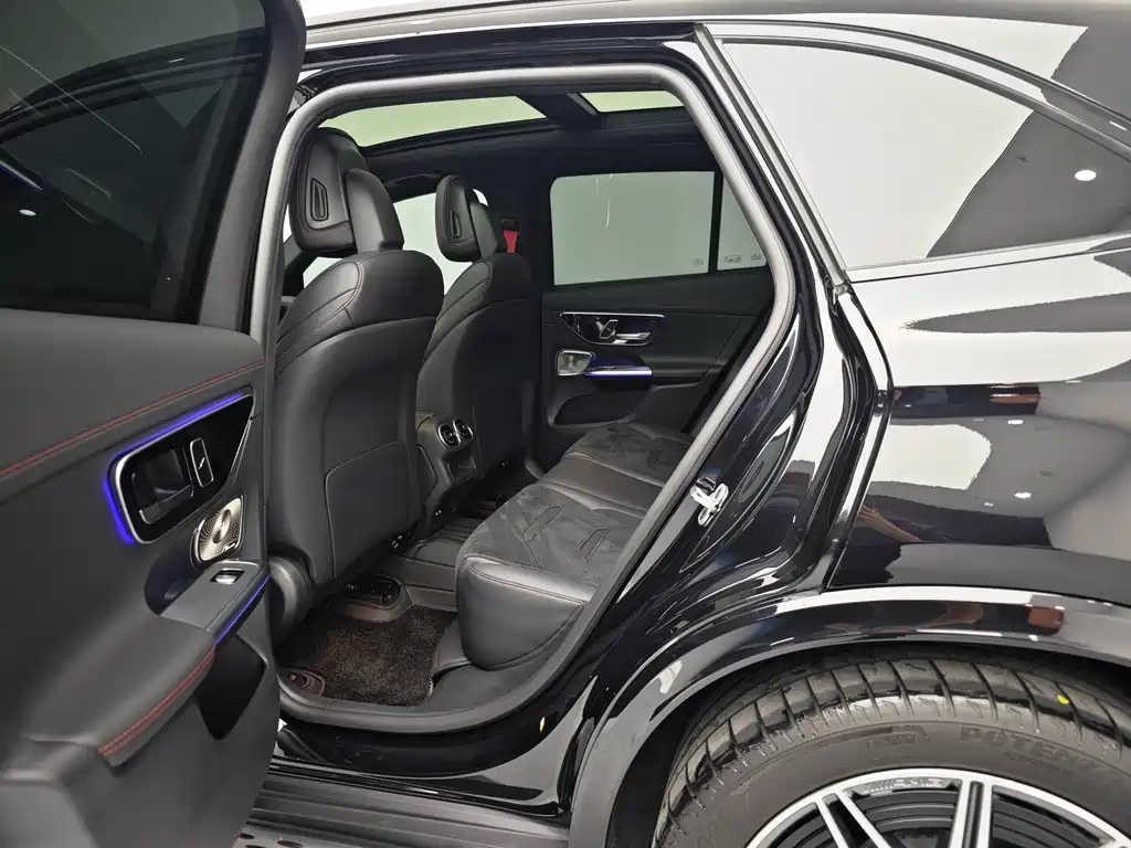 Mercedes-Benz GLC AMG — фото 28