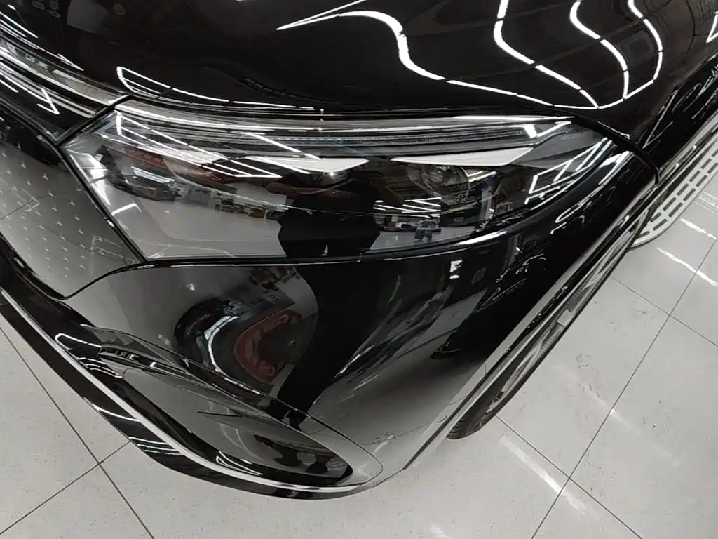 Mercedes-Benz EQS SUV — фото 24