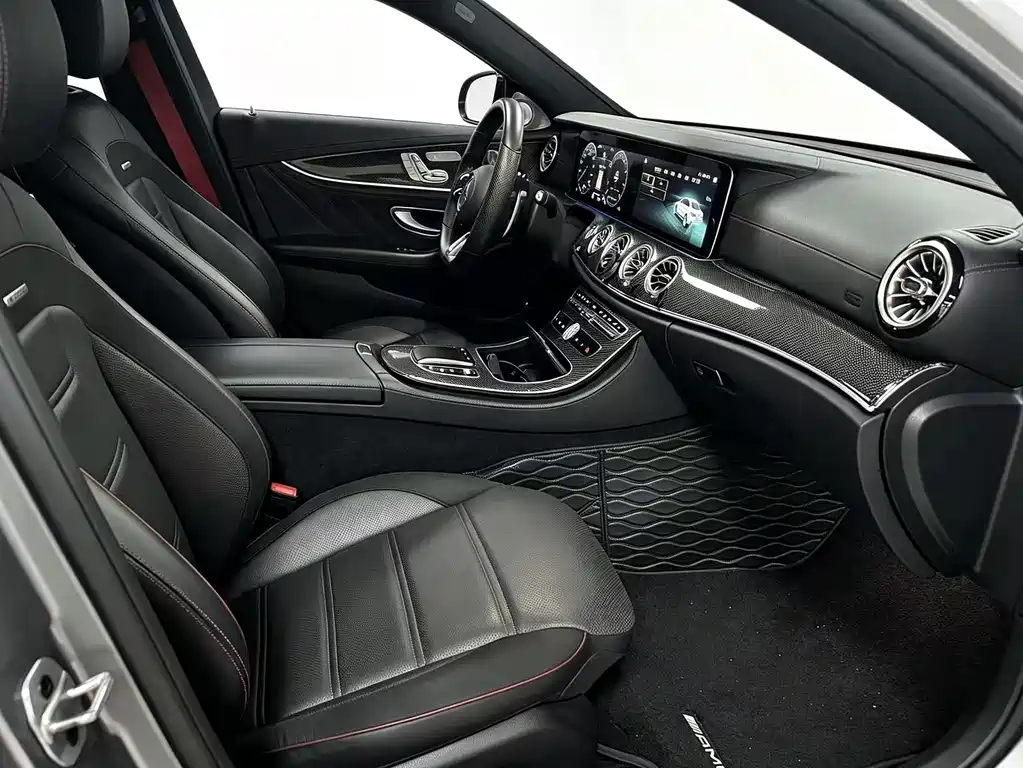Mercedes-Benz E-Class AMG — фото 6