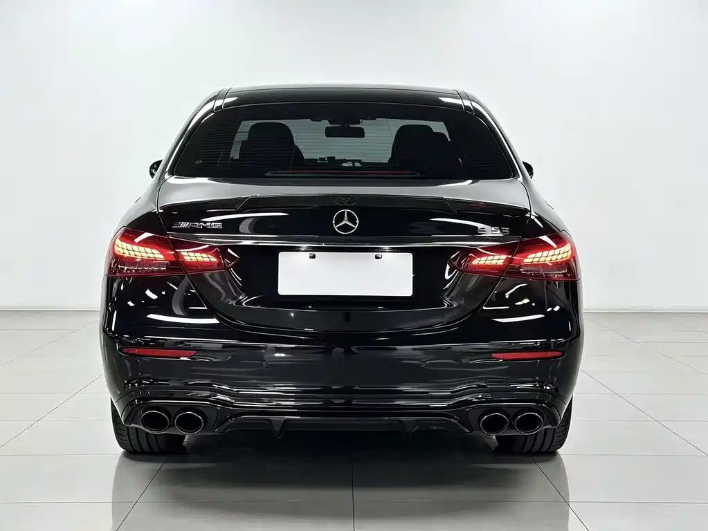 Mercedes-Benz E-Class AMG — фото 8