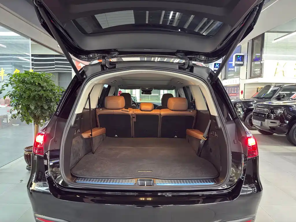 Mercedes-Benz GLS — фото 13