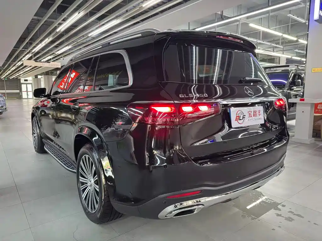 Mercedes-Benz GLS — фото 14