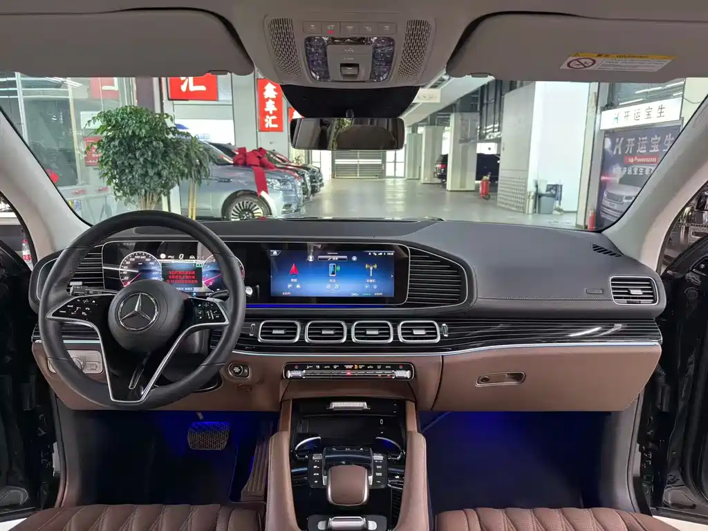 Mercedes-Benz GLS — фото 4