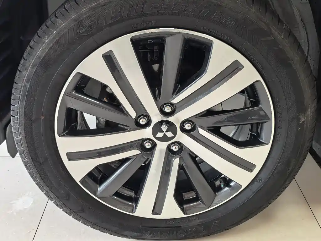 Mitsubishi ASX — фото 13