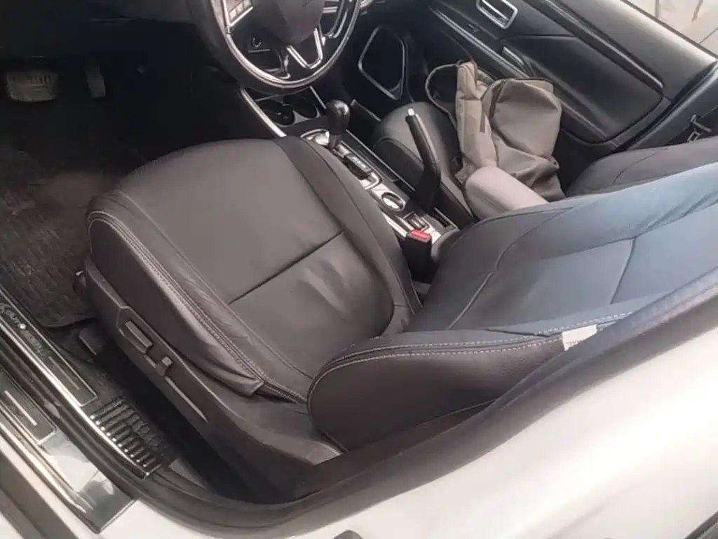 Mitsubishi Outlander — фото 15