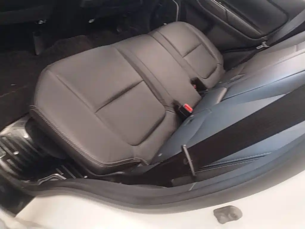 Mitsubishi Outlander — фото 17