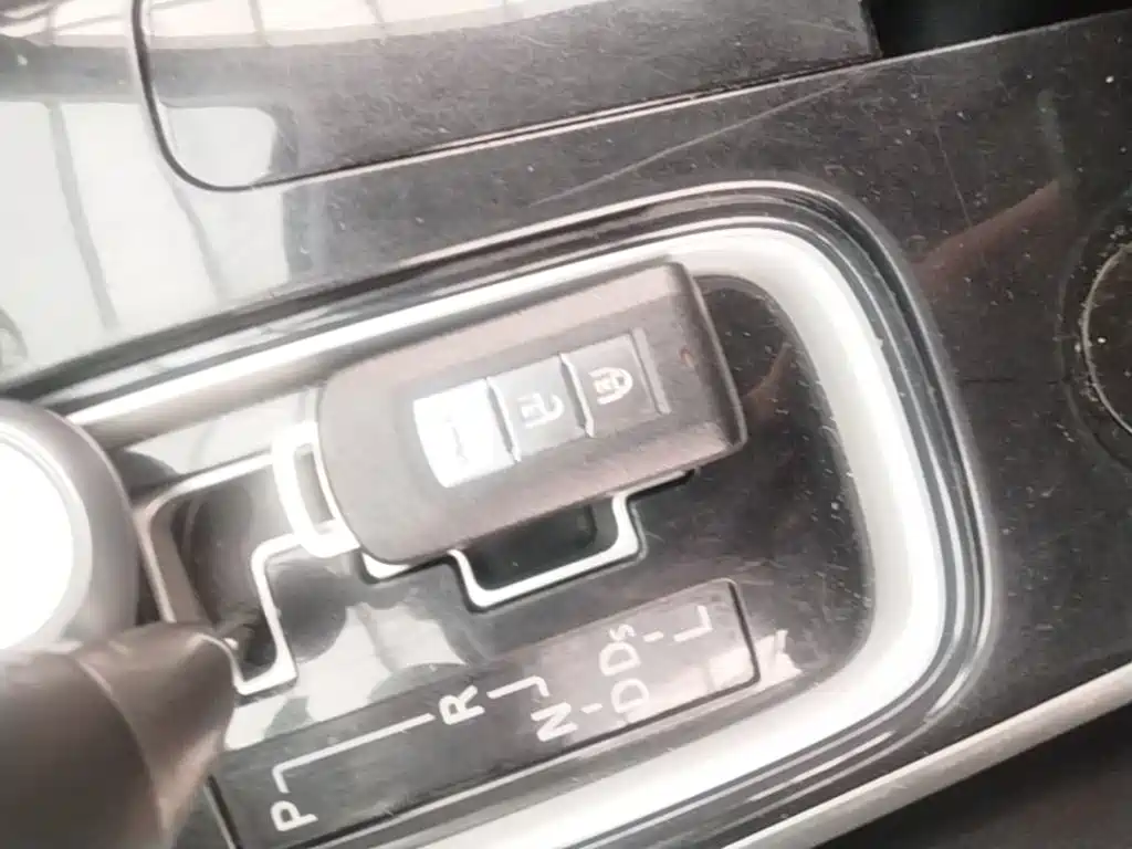 Mitsubishi Outlander — фото 9
