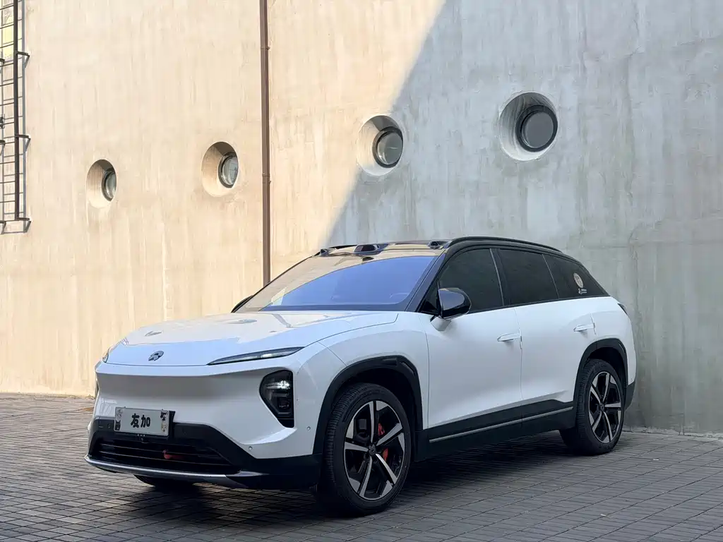 NIO ES7